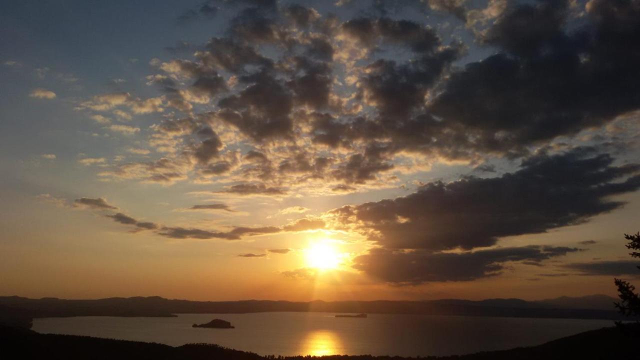 Belvedere Del Lago Montefiascone Bagian luar foto