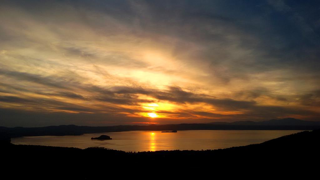 Belvedere Del Lago Montefiascone Bagian luar foto